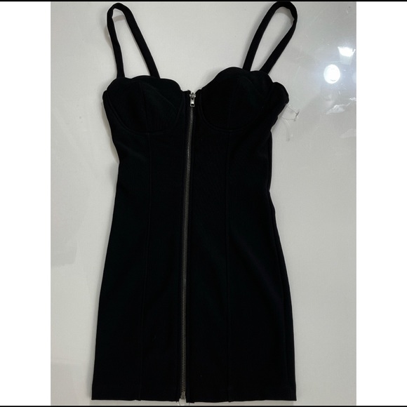 Nasty Gal Dresses & Skirts - Nasty Gal black bustier upper zippered front dress